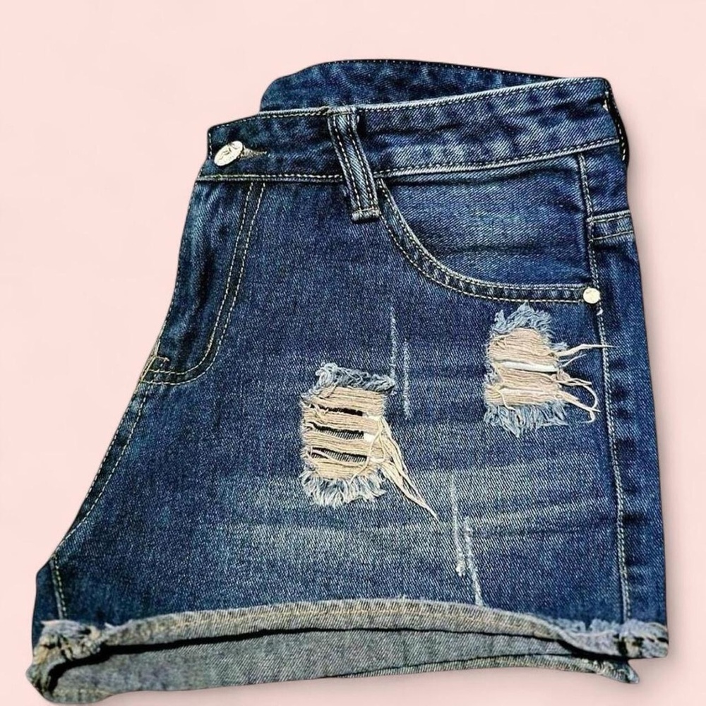 Women’s Distressed Dark Wash Denim Shorts 28